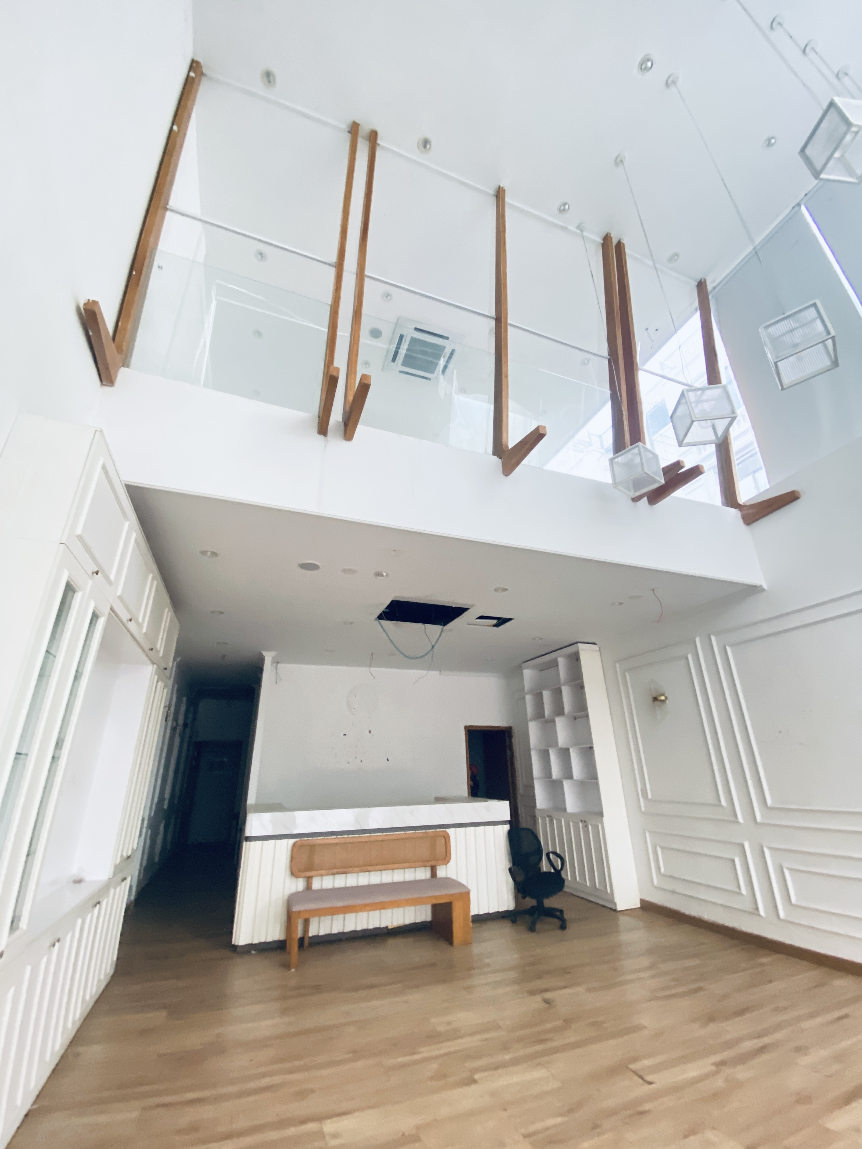 Cho thuê nhà mặt tiền đường 30/4 Vị trí đẹp kinh doanh