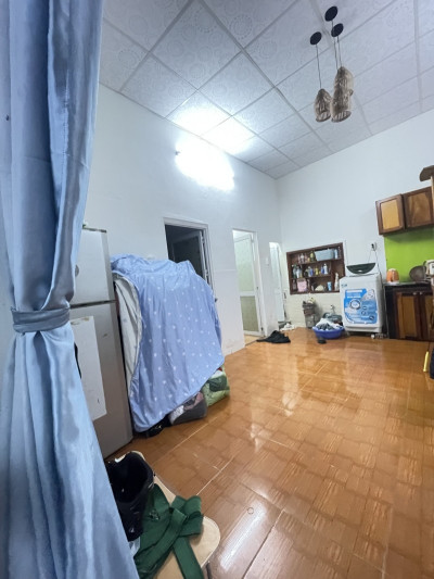 ♣ Nhà Kiệt Hải Phòng, 45m2, trước nhà sân xe rộng, C4 2PN, 1.95 tỷ