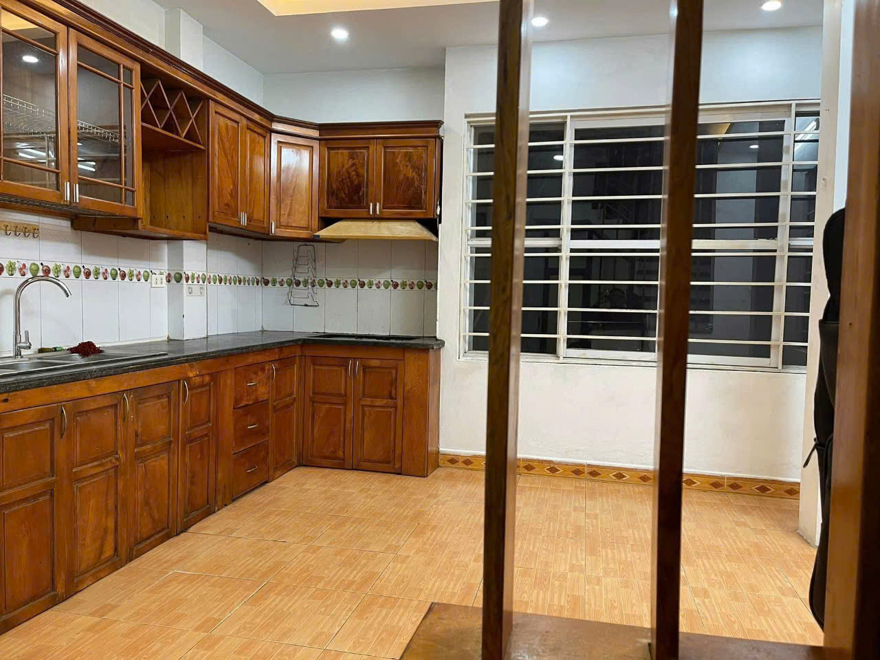 Cho thuê nhà Phố Tân Mai, 45m2, 4 tầng, 4 ngủ, 2 vệ sinh, 12 Triệu