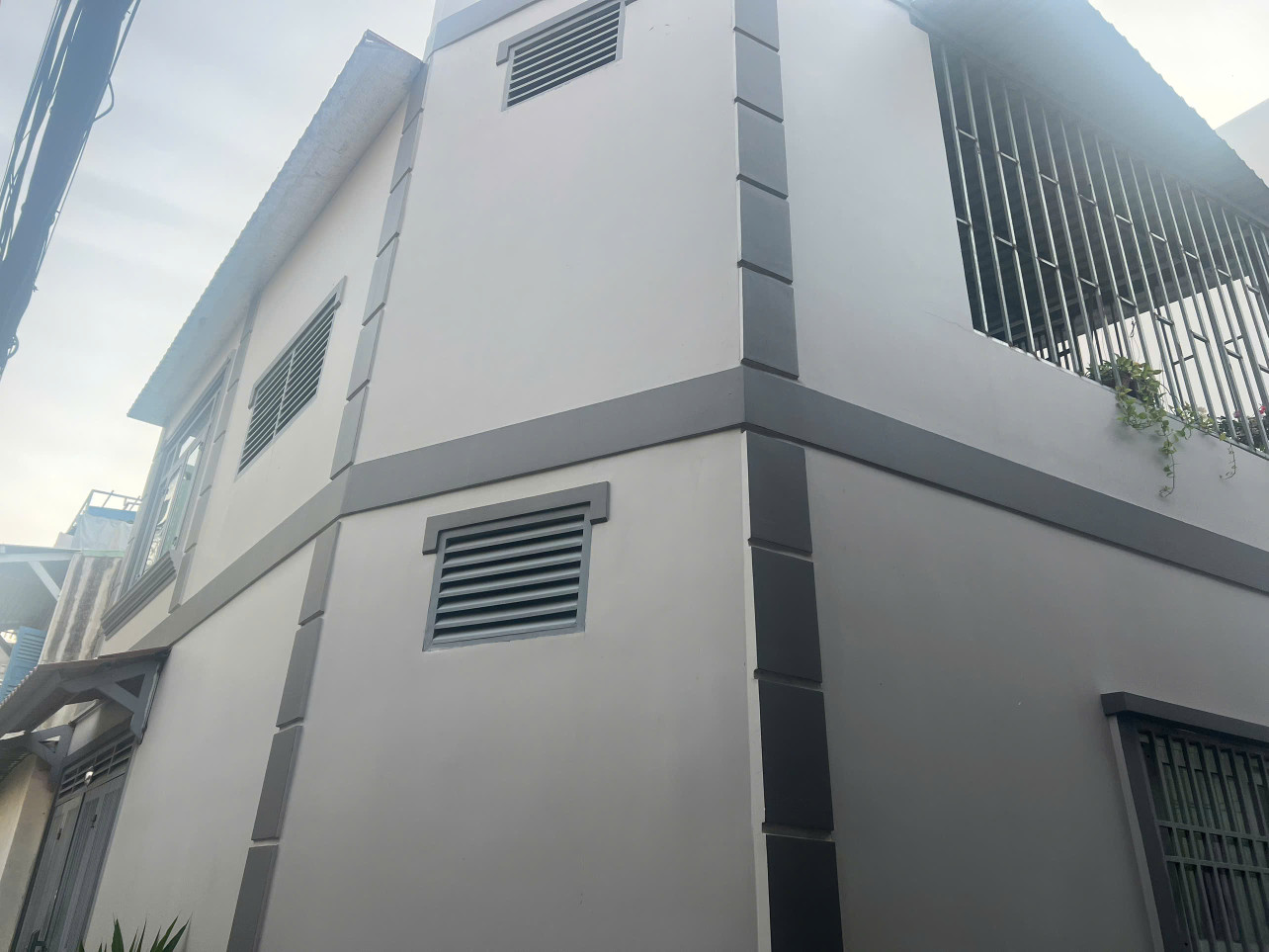 Nhà mặt tiền kinh doanh,đang cho thuê 10tr/tháng,Bình trưng tây,thủ đức 6,7ty 0903014015