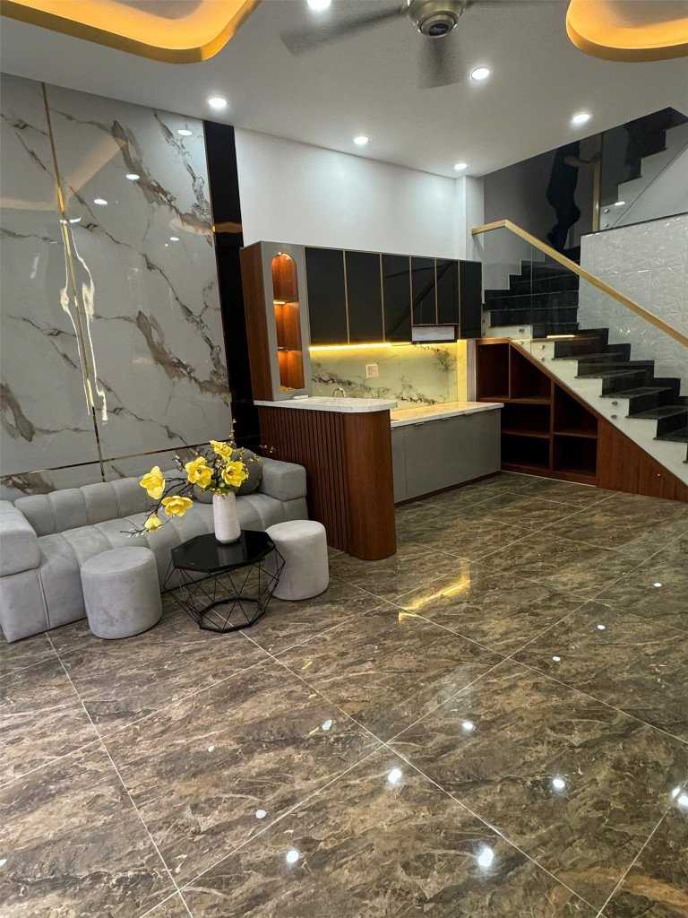 **Bán nhà phường 14, HXH Trường Chinh** quận Tân Bình; 40m2 - 6,8 tỷ