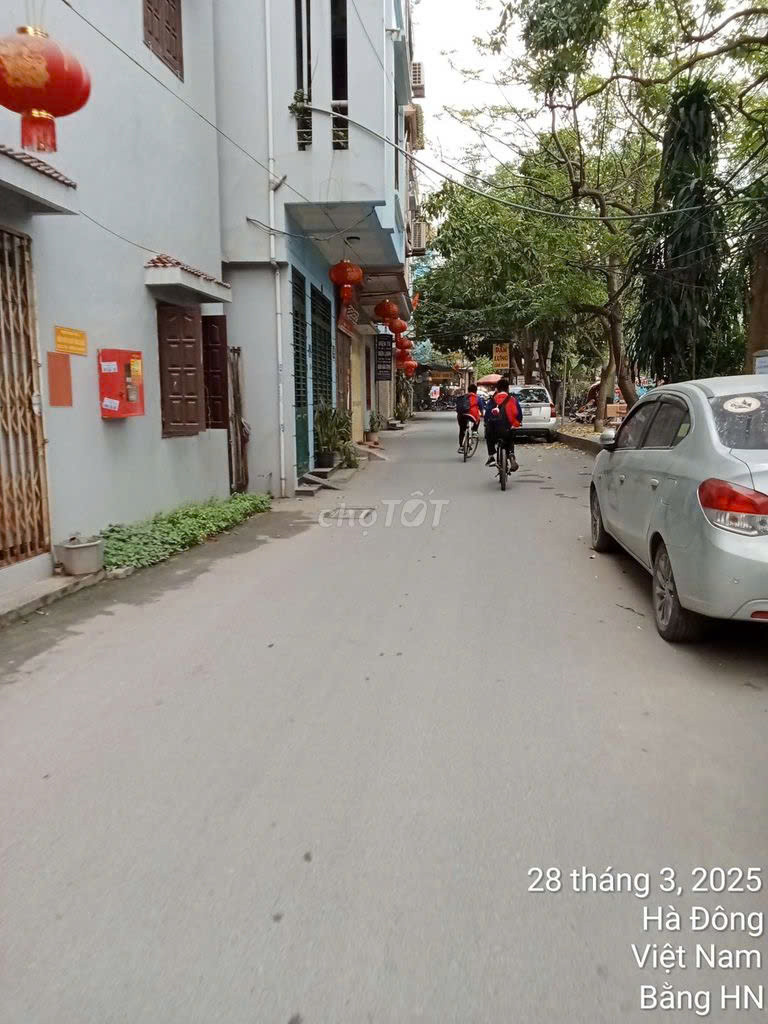Chỉ hơn 11 tỷ, 52m2, 4 tầng, Xa La - Hà Đông, nhà mới,ô tô đỗ cửa
