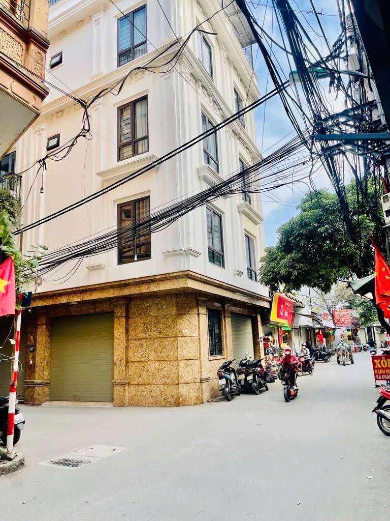 bán nhà Thanh Xuân 45mm Thanh Xuân, gần Hồ, ô tô đỗ cửa thông thoáng