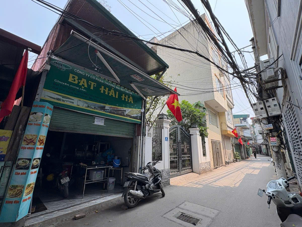 3.3 tỷ - Bán nhà cấp bốn Ô tô tránh ngõ 271 Bùi Xương Trạch - 60m x 2PN