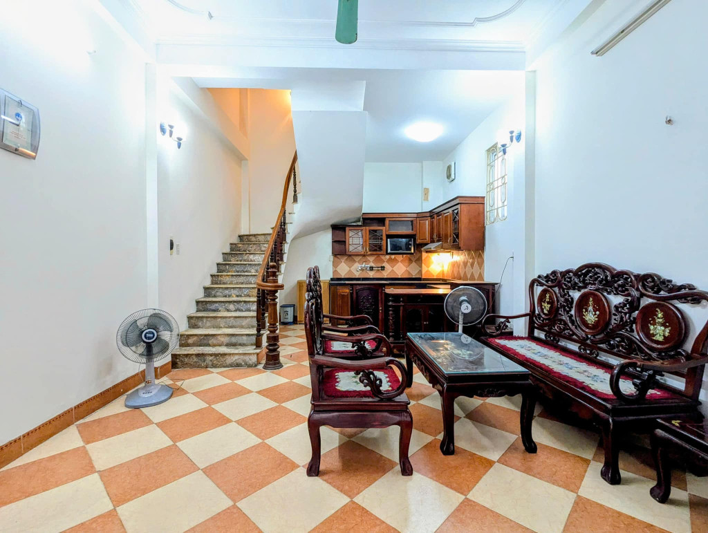 Bán nhà 4 tầng lô góc thoáng sáng, Bùi Xương Trạch – giá chỉ 6,86 tỷ