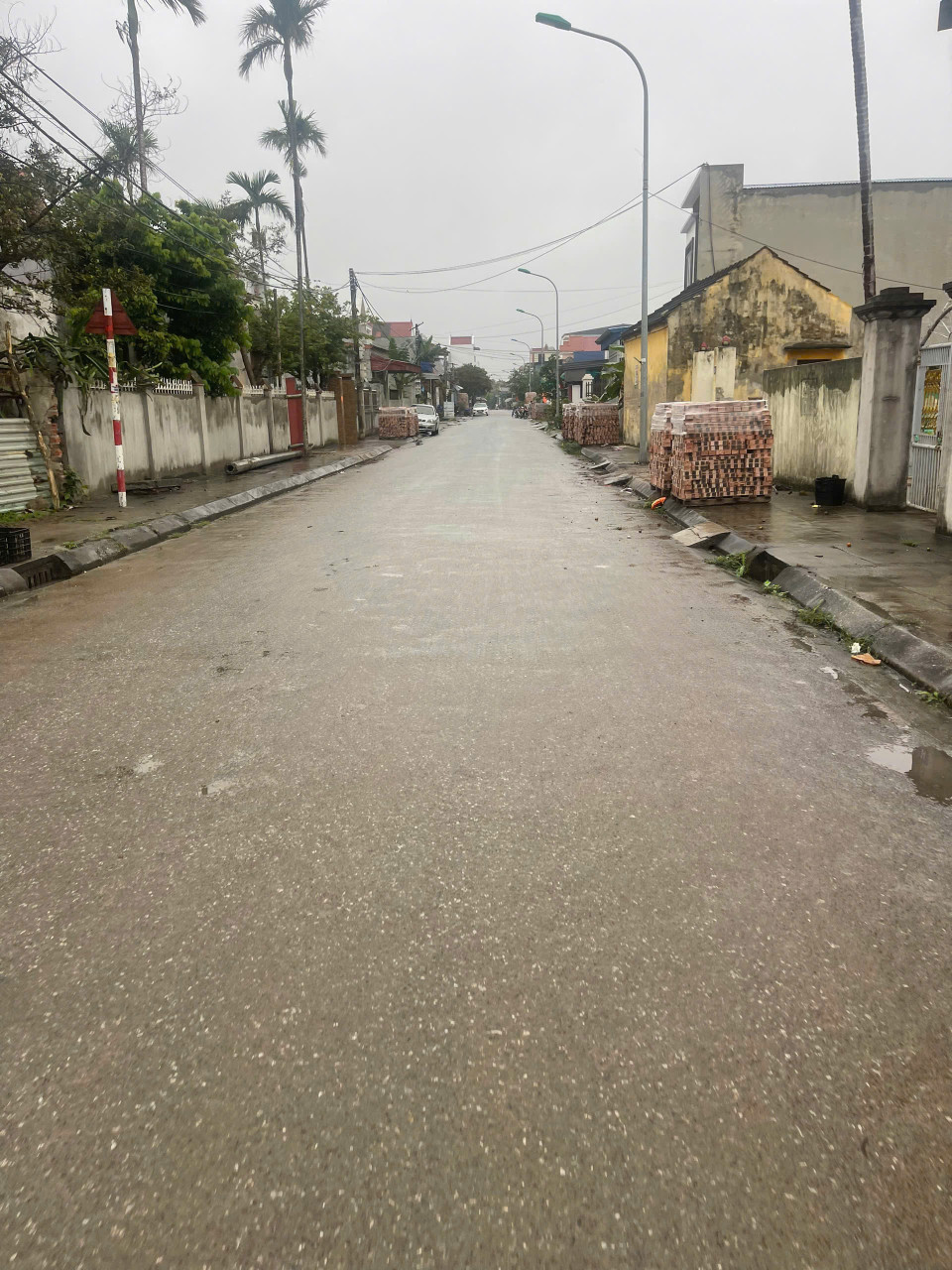 CẦN BÁN LÔ ĐẤT MẶT ĐƯỜNG ĐẸP - GIÁ TỐT - Vị Trí Đắc Địa Tại  Hoà Nghĩa - Dương Kinh - Hải Phòng