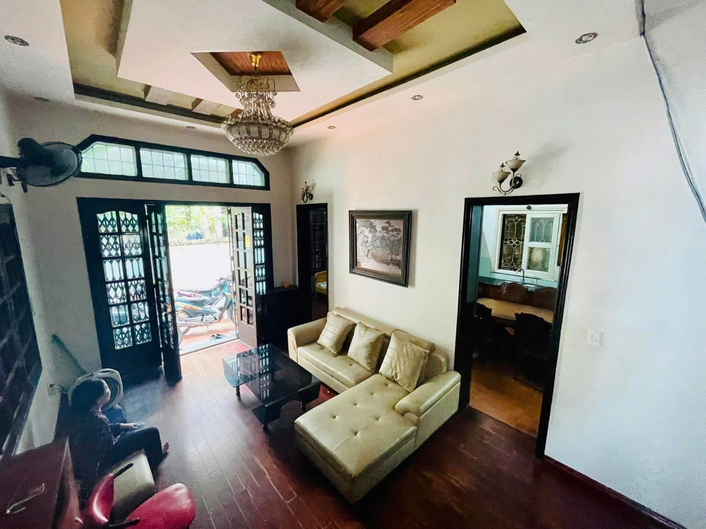 Cho thuê nhà ngõ 139 Tam Trinh, 105m2 x 3 tầng, 5 ngủ, 15 Triệu - ở gia đình, nhóm, VP, KD onl