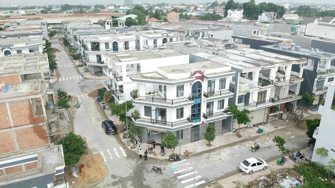 Bán đất -khu nhà ở Lê Phong Bình Chuẩn 42 giá 2tỷ200tr /nền.
