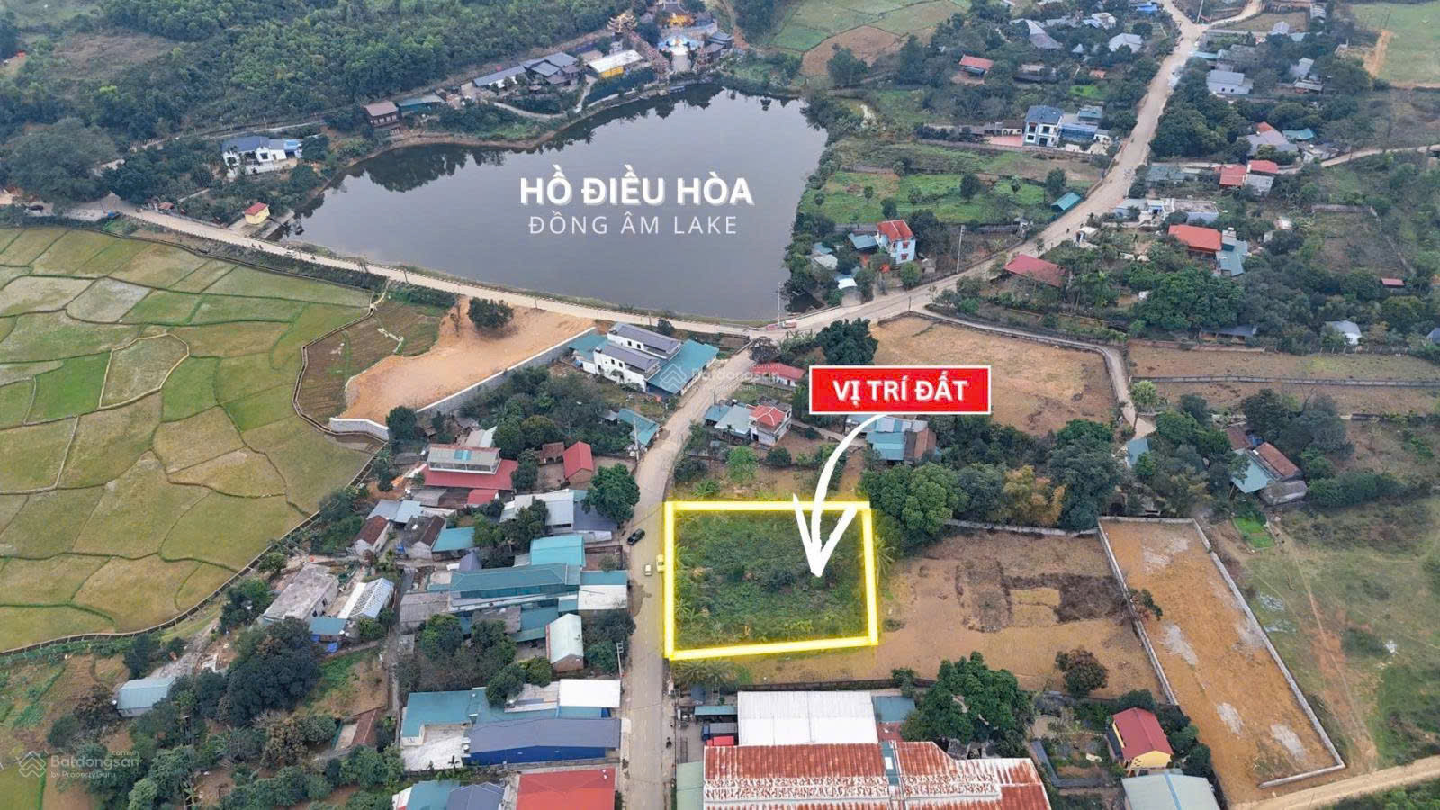 Đất Hòa Lạc, trục chính kinh doanh, view hồ Đồng Âm
