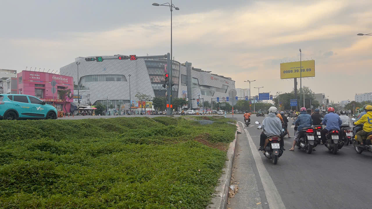 Bán nhà DT 178m2  (7 x 27)m Giá chỉ 7,6 tỷ gần chợ Hiệp Bình Thủ Đức.