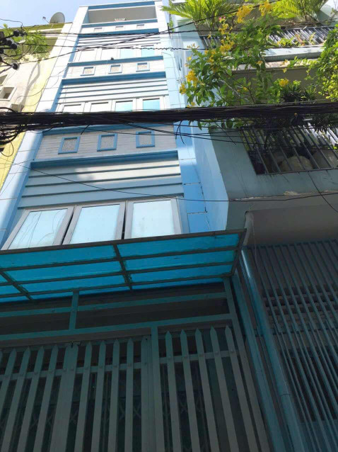 Nguyen Dinh Chieu, F4, Q3, HXH, 3 x 10m, 1 Trệt + 4 Lầu, nó hậu, 3 WC, 3 PN