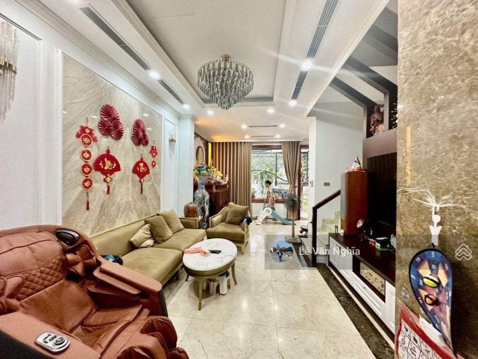 Bán gấp nhà Trần Phú, Hà Đông 54m2, mặt tiền 6,3m, ô tô vào nhà, thoáng mát vô cùng, chỉ có 10.9 tỷ