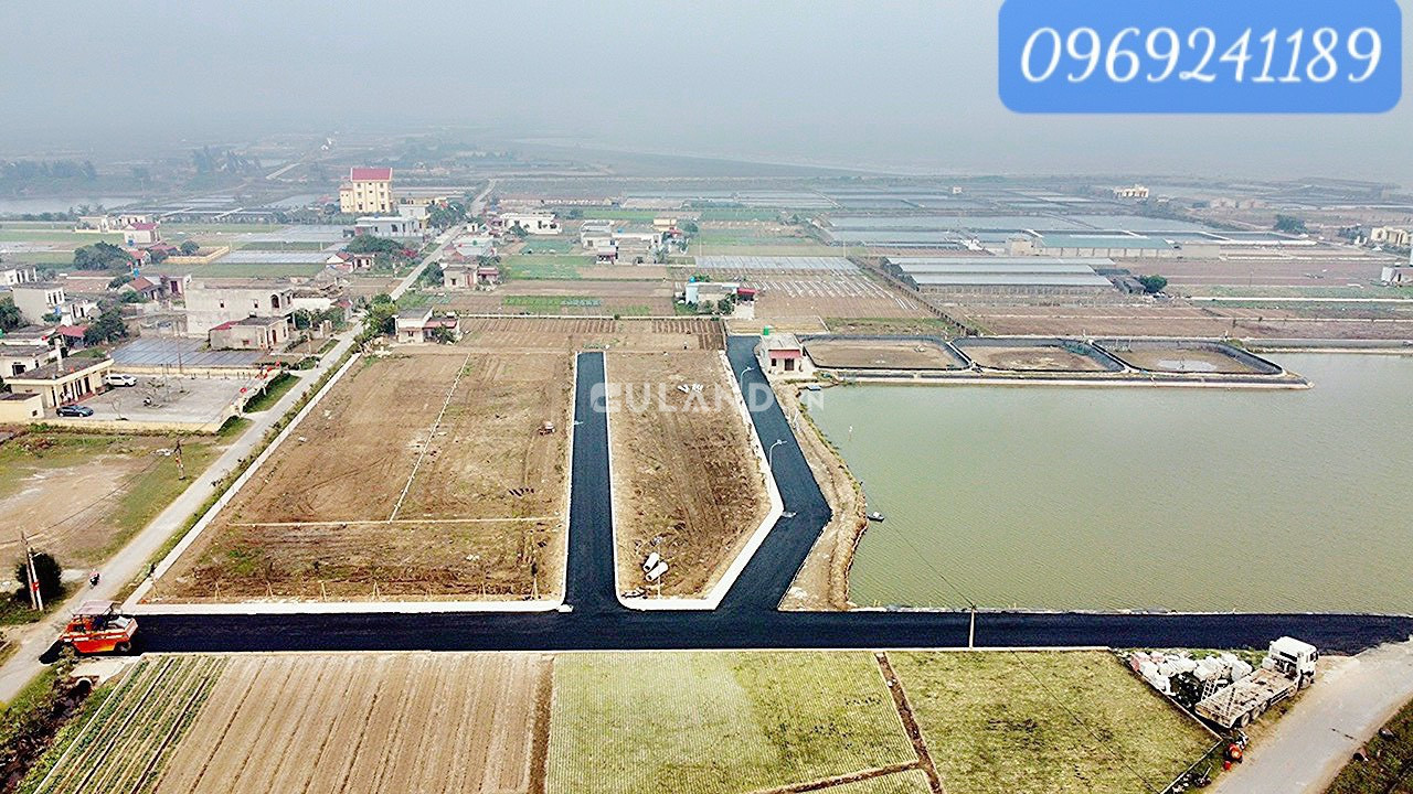 GĐ Em cần tiền trang trải gấp nên cần bán gấp mấy lô đất nền ở biển Quất Lâm, Nam Định.