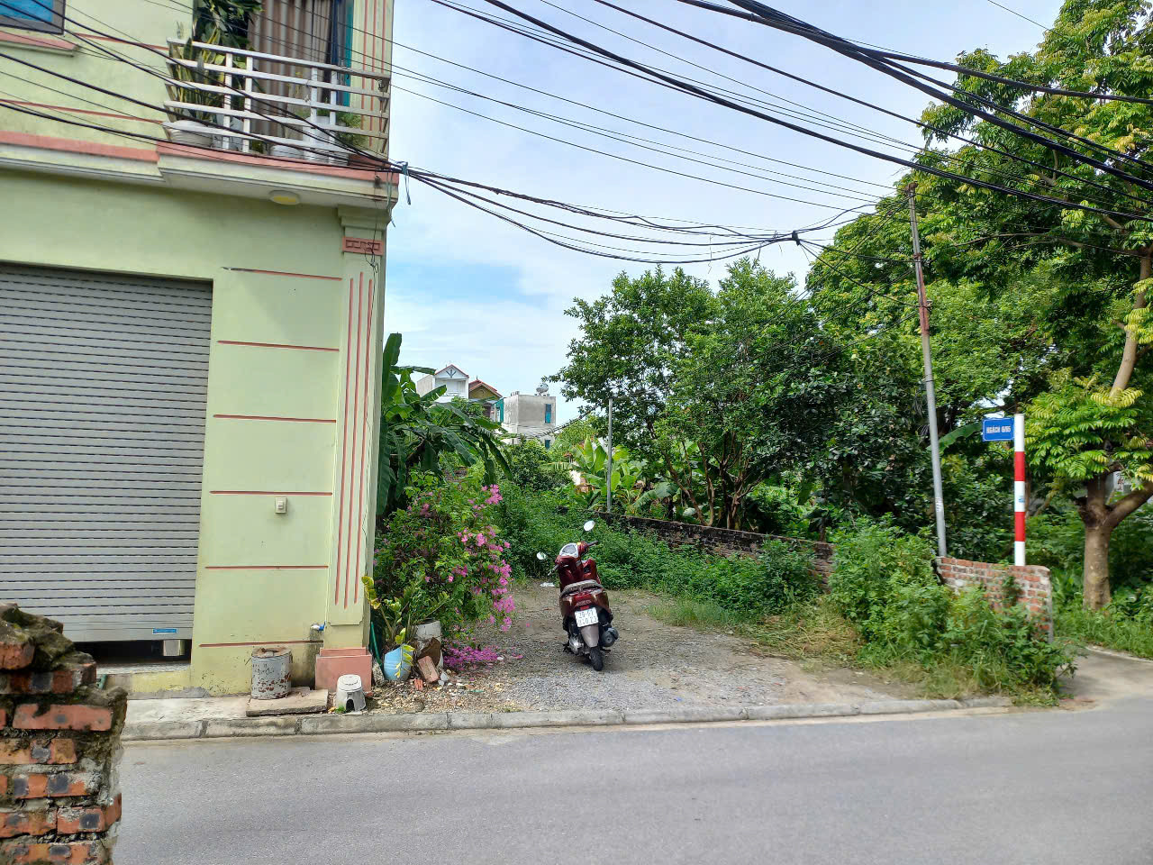 Chính chủ bán đất góc 2MT đường ô tô tránh, thông các ngả, xóm 7 Đông Dư, Gia Lâm, HN, 0912380760