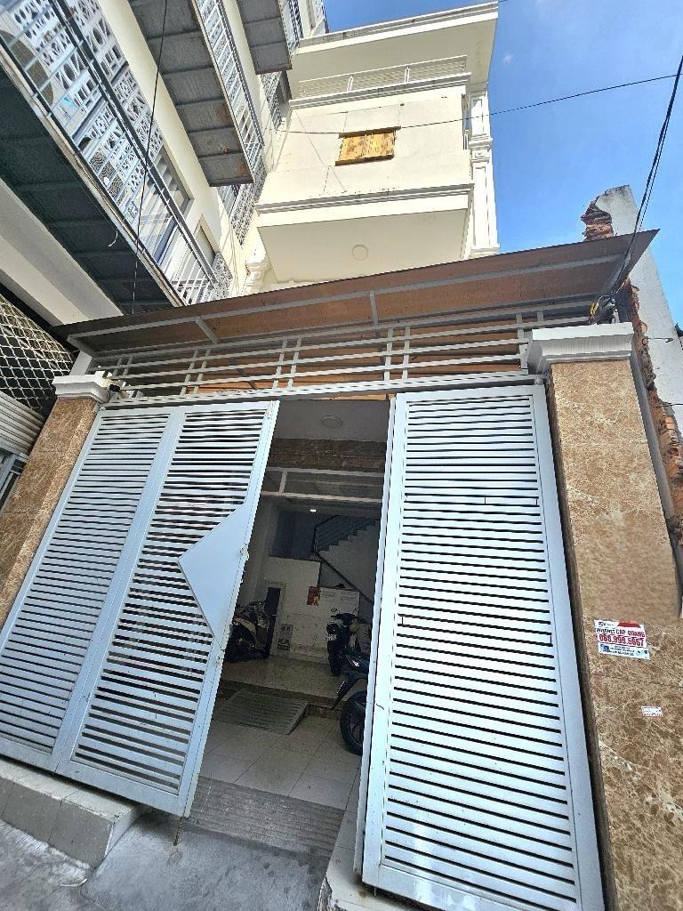 CẦN BÁN NHÀ ĐẸP 4 TẦNG- DÒNG TIỀN 45TR/THÁNG- HXH- LÂM VĂN BỀN- QUẬN 7- 80M2- NHỈNH 9 TỶ