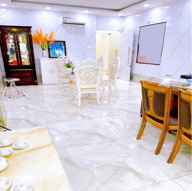 Bán nhà QUẬN 10, Mặt tiền Cách Mạng Tháng Tám, Chiều dài 24.4 m, Giá 28 tỷ, 5 tầng