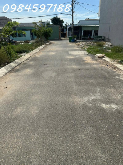 NHà Hiếm Gấp Bán Bán Nhà Sổ Riêng, Bến Xe An Sương Bà Điểm Nhỉnh 2 Tỷ