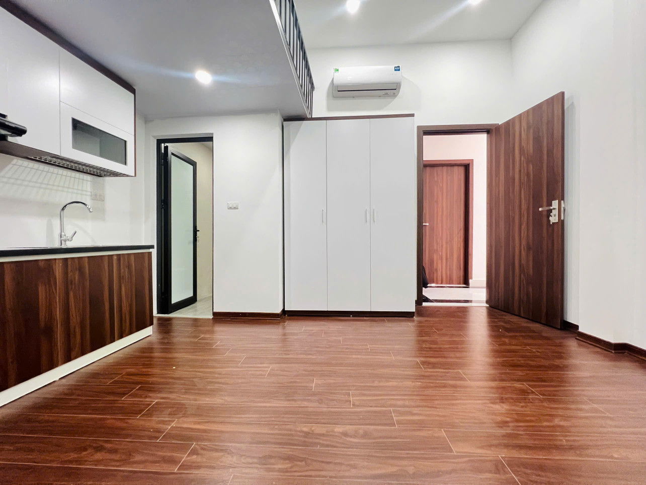 SIÊU PHẨM DÒNG TIỀN NHÂN CHÍNH – 9 PHÒNG FULL KHÁCH – THU 40 TRIỆU/THÁNG – CHỈ 13.3 TỶ!