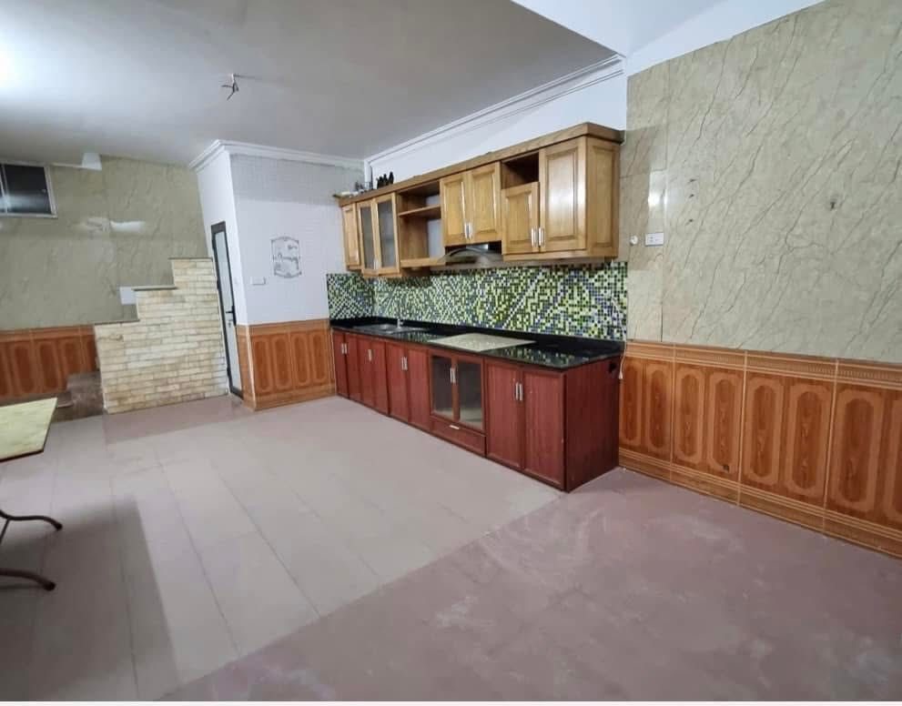 Cho thuê nhà ngõ 1 Nhân Hoà 4 tầng x 32m2, 3 ngủ, 3 WC, 12 Triệu