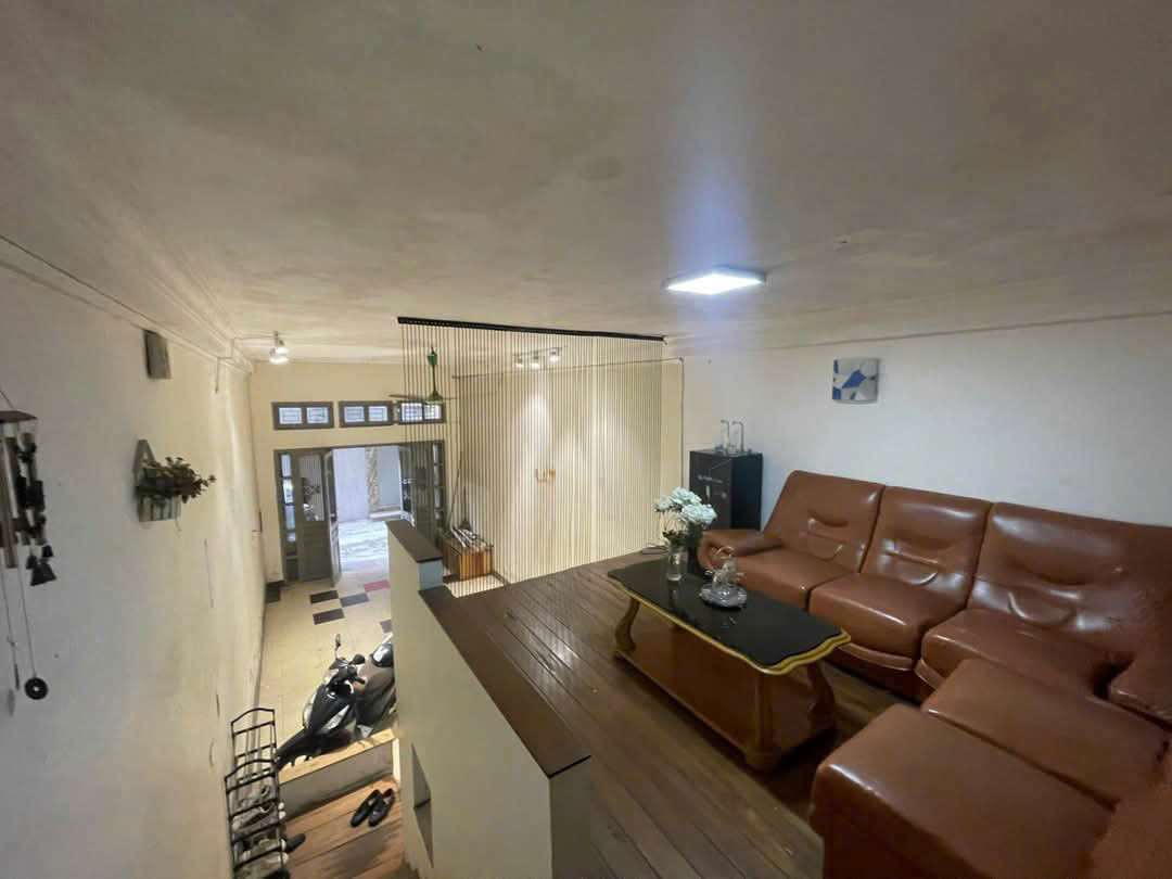 Bán nhà Hoàng Ngân Thanh Xuân 45m 5 tầng ô tô kinh doanh view hồ cực đẹp - thông tứ tung nhỉnh 14 tỷ  lh 0975124520