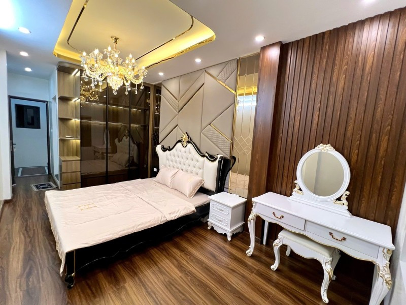 BÁN NHÀ QUẬN THANH XUÂN – HOÀNG NGÂN -  50M², 5 TẦNG – MẶT TIỀN 5M GIÁ: 12.6 TỶ lh 0817606560