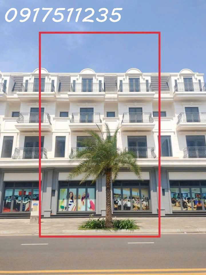 Cần bán 2 căn Shophouse nhà phố mặt tiền đường 24m trục chính dự án STC Long Thành. Cách sân bay 4km,Diện tích ngang 5 dài 20, xây 1 trệt 3 lầu