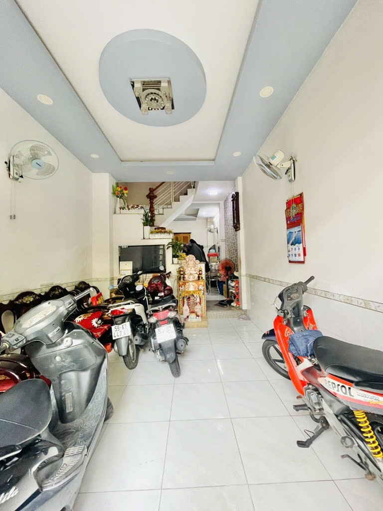 NHÀ TÂN PHÚ CHỦ BÁN GẤP- 45M2 - 4 TẦNG- HẺM XE HƠI - AN NINH - CHỈ 6.2 TỶ