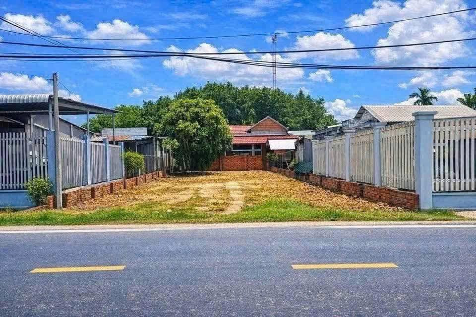 Bán Đất 250m² thổ cư 100m² giá 890 triệu tại đường 7B Thị trấn Lai Uyên Huyện Bàu Bàng Bình Dương