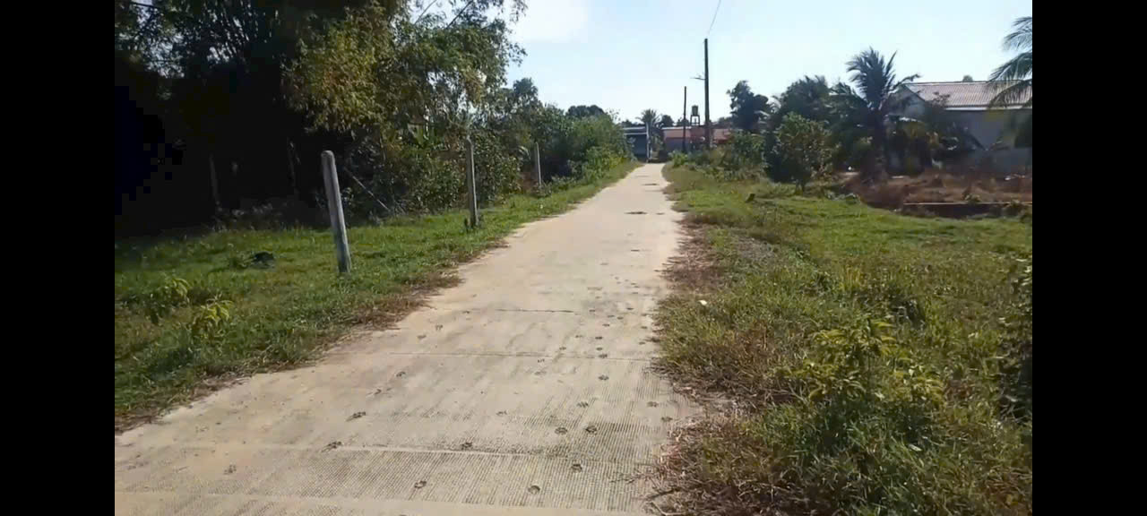 CHÍNH CHỦ bán đất -  Giá tốt - Cần bán lô đất vị trí đẹp xã Mỹ Quý Tây, Đức Huệ, Long An