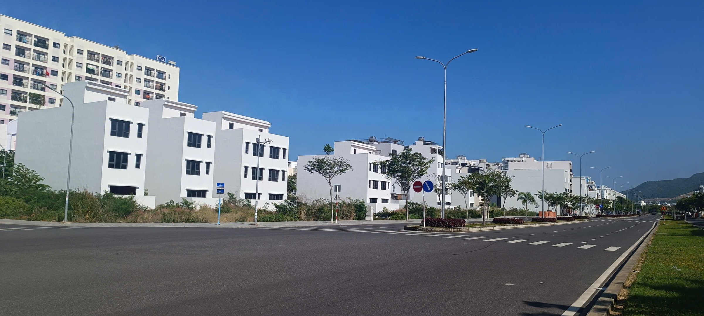 Bán nhà 110m² full thổ cư ngang 5m giá 13.52 tỷ tại Đường A1 Phường Nam Nha Trang