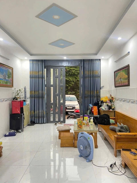 gia đình chuyển định cư sang Úc với con cần bán gấp căn nhà ở Âu Dương Lân, Quận 8 giá 1 tỷ 370