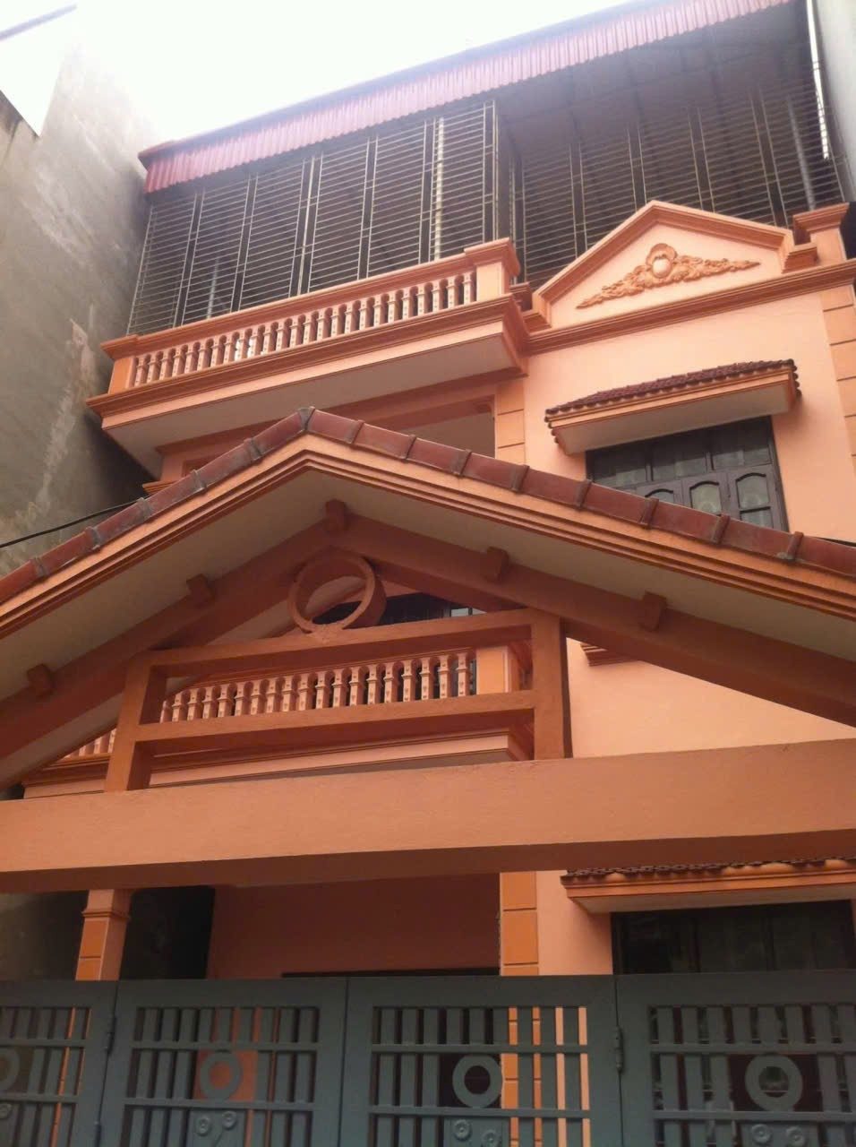 Cho Thuê Nhà An Dương Vương - Tây Hồ 110M² 4 Ngủ - Nội Thất CB - Ô Tô Đỗ Cửa - Giá Thuê 12tr