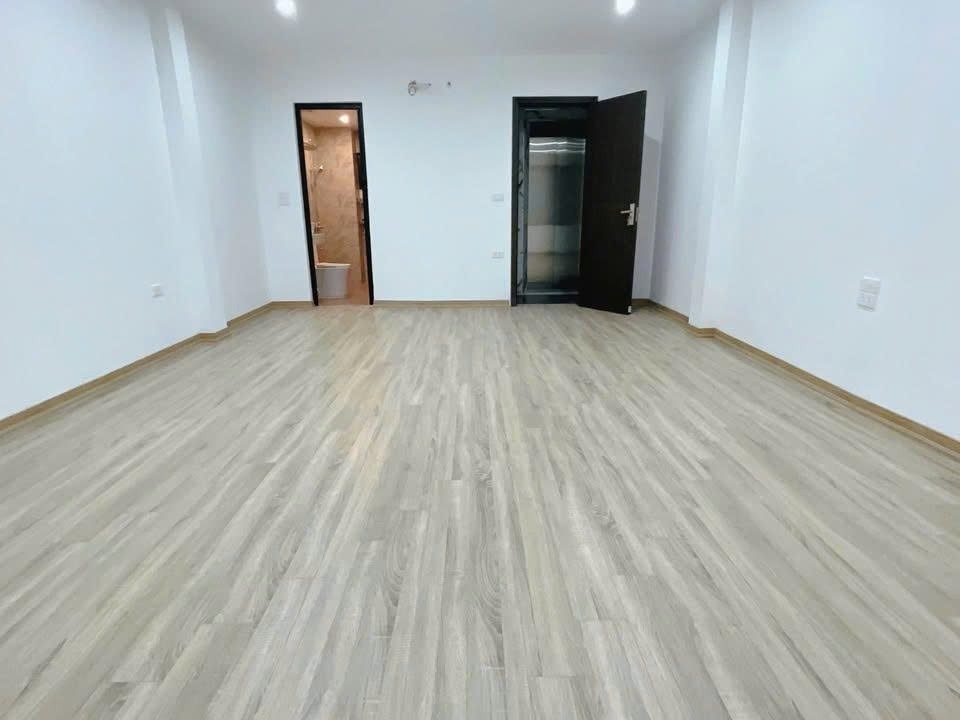 Cho Thuê Nhà Ngõ 32 An Dương - Tây Hồ 35M² 5 Tầng 4 Ngủ - Thang Máy - Nội Thất CB - Ở, Kinh Doanh Dịch Vụ - Giá Thuê 18tr