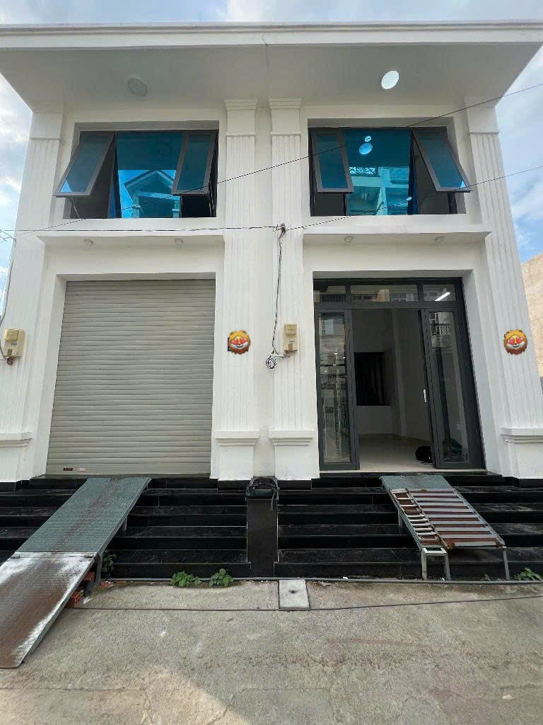 Ngộp Bank Bán gấp nhà HXH 156 An Dương Vương, P16 Q8. DT 66m2. Giá chỉ 5,5tỷ.
