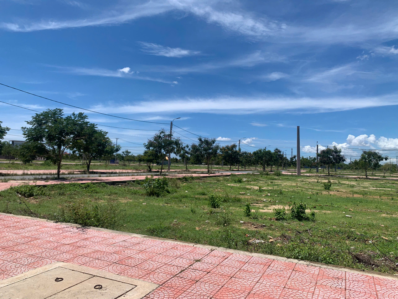 Sụp hầm cần bán lô - DT: 120m2 - ngang 6m dài 20m, giá: 16.45 tr/m2 đường An Dương Vương, Điện Bàn