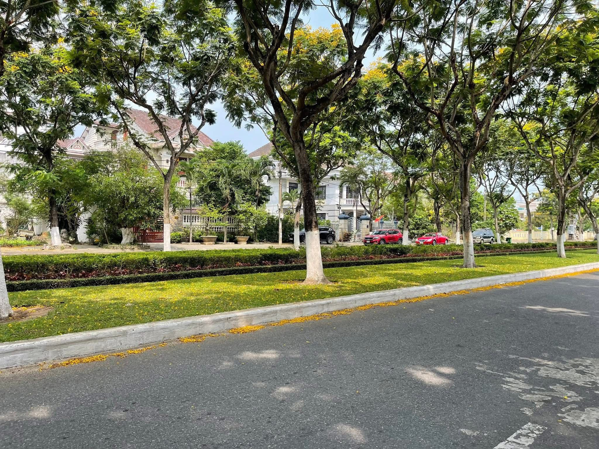 Đất 100m2 View Khán Đài Ph.áo H.oa Đà Nẵng - Sát Sông Hàn