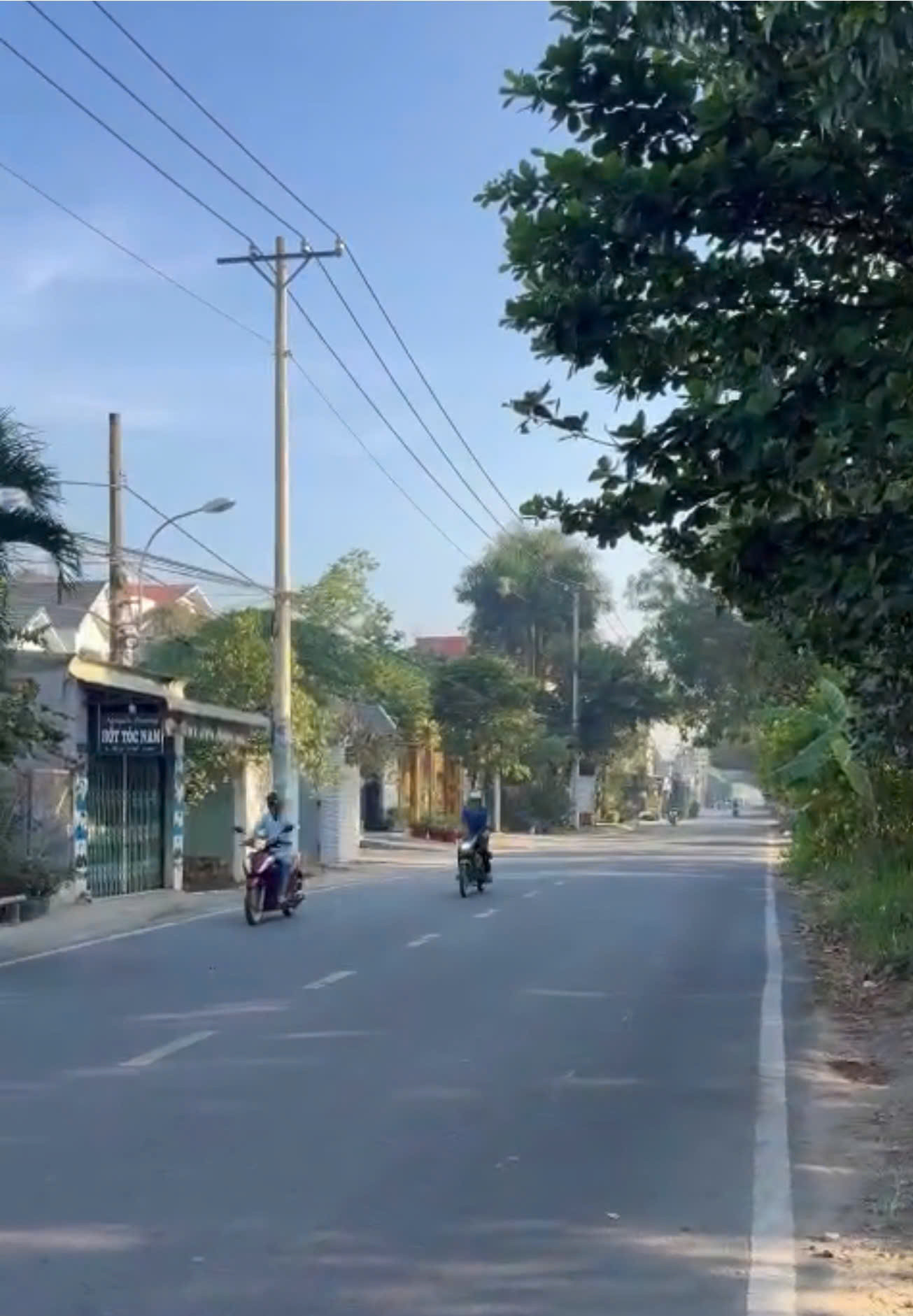 Chính chủ bán đất diện tích:1481,1m2 - mặt tiền đường An Hạ - view kênh thoáng mát, xã Phạm Văn Hai, Bình Chánh (cũ). Nay  là xã Tân Vĩnh Lộc, TP.HCM.