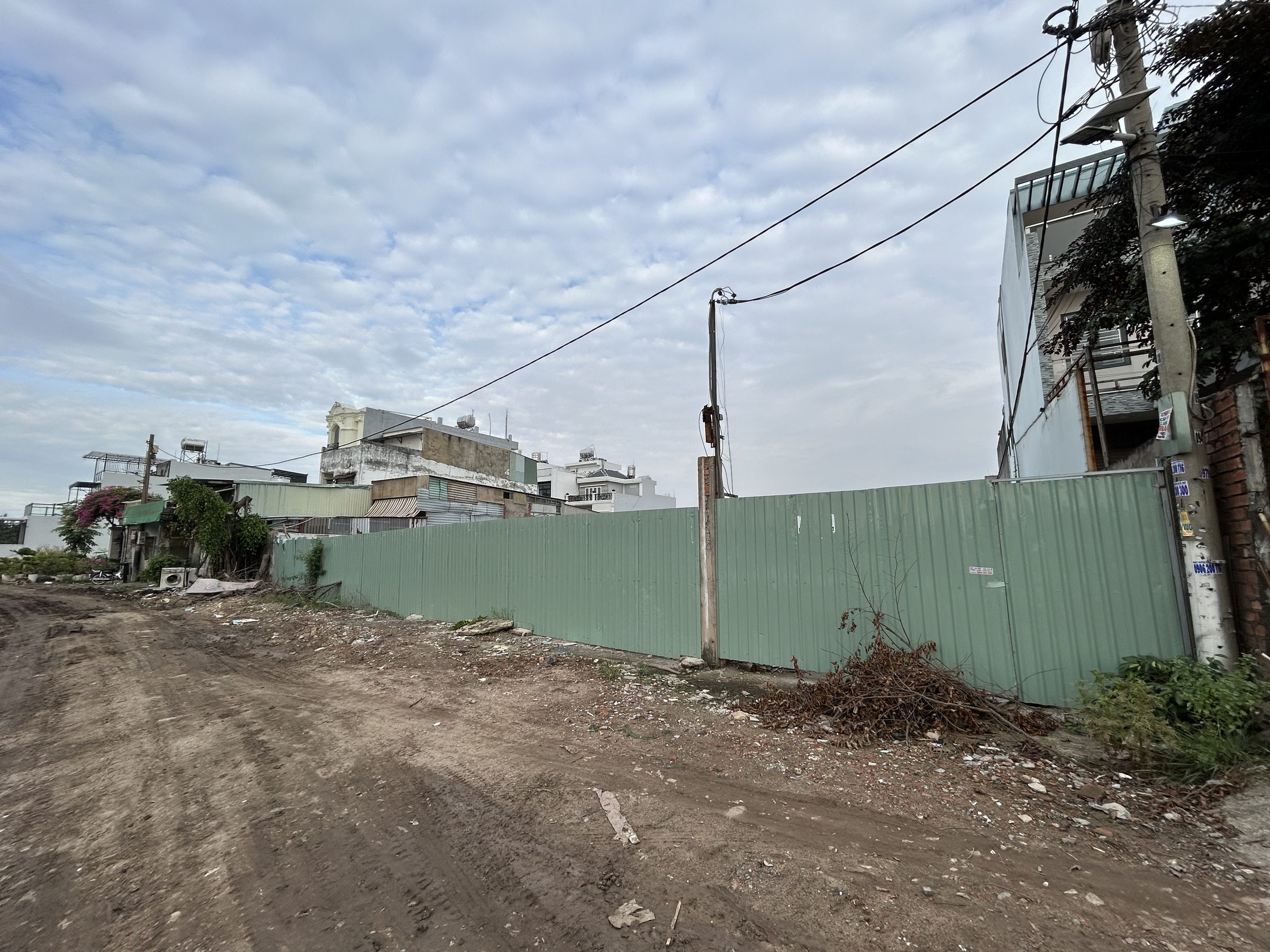 Bán đất 876m² có sẵn 631m² thổ cư ngang 25m giá 80 tỷ tại Đường An Phú Đông 9 Phường An Phú Đông