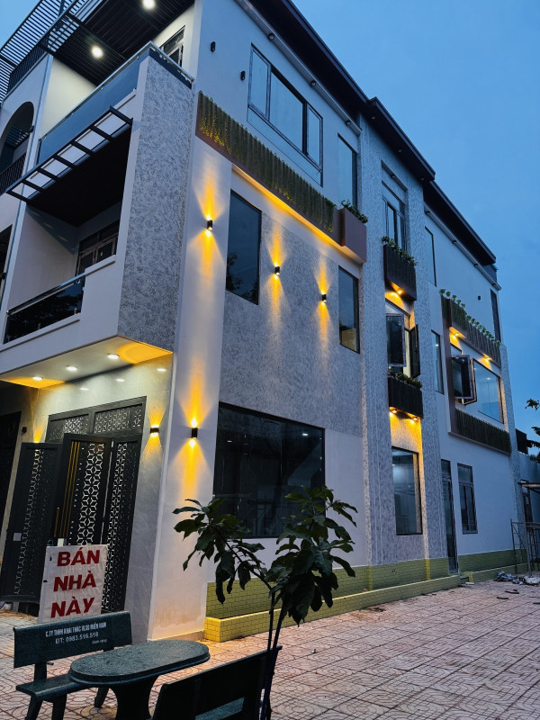 NHÀ PHỐ HOÀN CÔNG