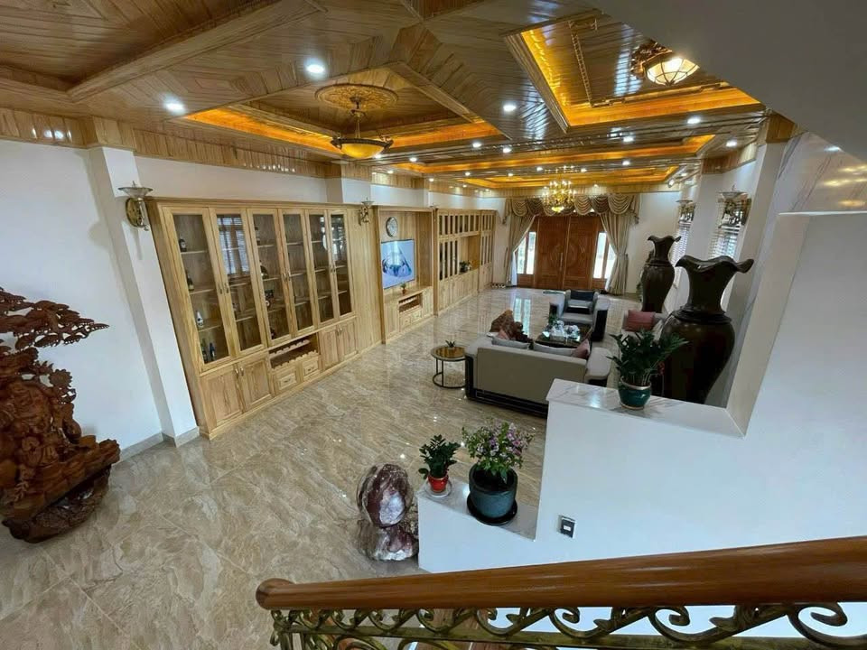 Cần Bán hoặc Cho Thuê Căn Villa Mặt Tiền đường An Sơn, P4, Đà Lạt 222m2