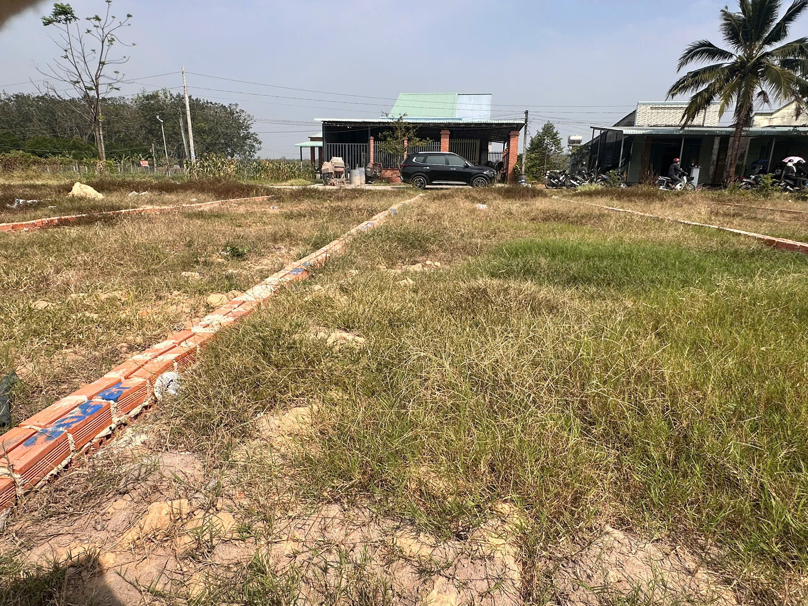 Bán gấp 4 lô đất ở gần Ngã tư An Bình, Trảng Bàng, Tây Ninh giá 785triệu full thổ cư, SHR (bao phí thuế sang tên)