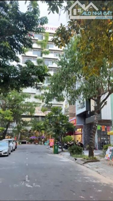 Bán Nhà 4 tầng đẹp mặt tiền đường 7m5 khu An Thượng gần Lê Quang Đạo