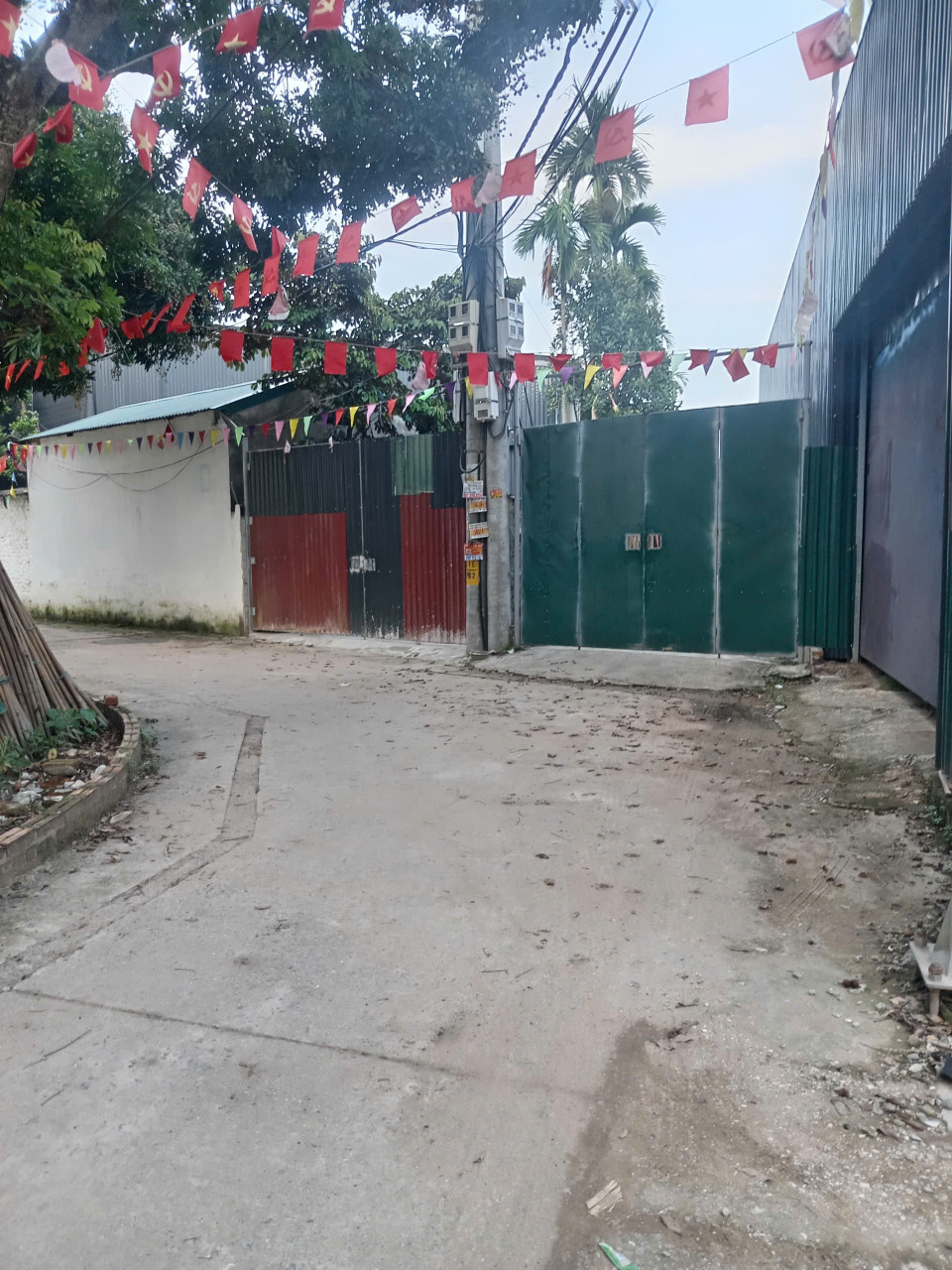 Bán 200m2 xưởng, giáp thổ cư Song Phương _ Hoài Đức