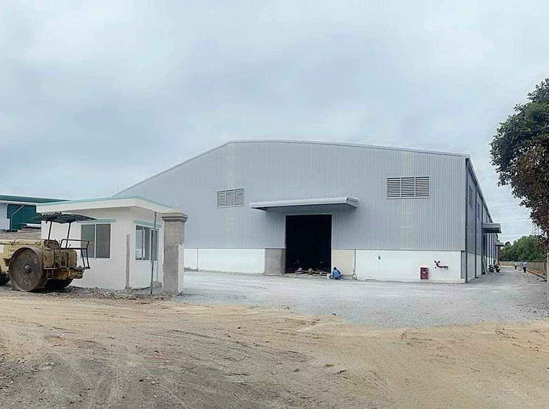 CHO THUÊ NHÀ XƯỞNG gần khu công nghiệp  BẾN LỨC , LONG AN  đa diện tích – 0933.946.813