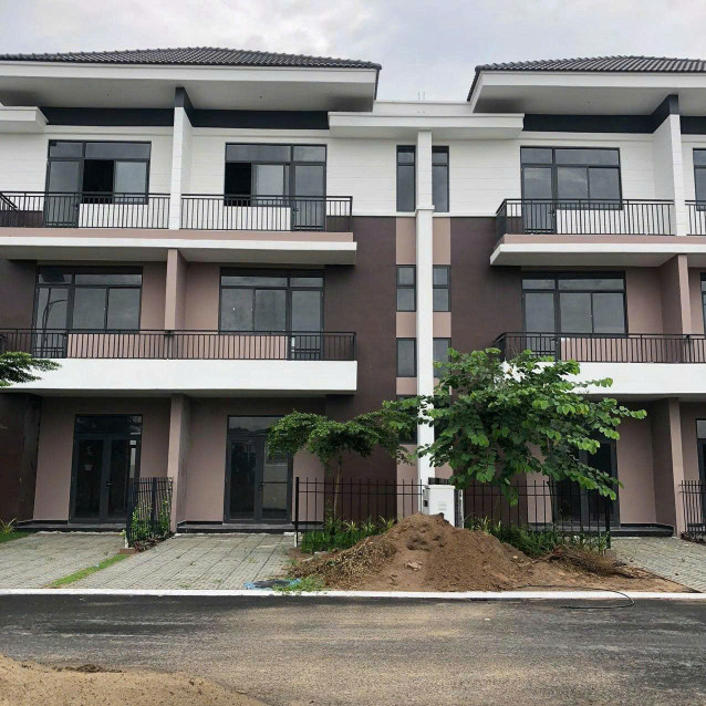 Bán Biệt Thự Phố 6x15m, 1 Trệt 2 Lầu, Giá 3,6 Tỷ