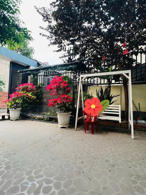 🌼🌼❤️😀Chủ nhà muốn chuyển về quê sống cần bán căn nhà vô cùng tâm huyết tại ấp Trung Đông, xã Thới Tam Thôn, Hóc Môn. Để lại hết nội thất. DT(10*20) - 💰Giá: 7ty500 bớt lộc.