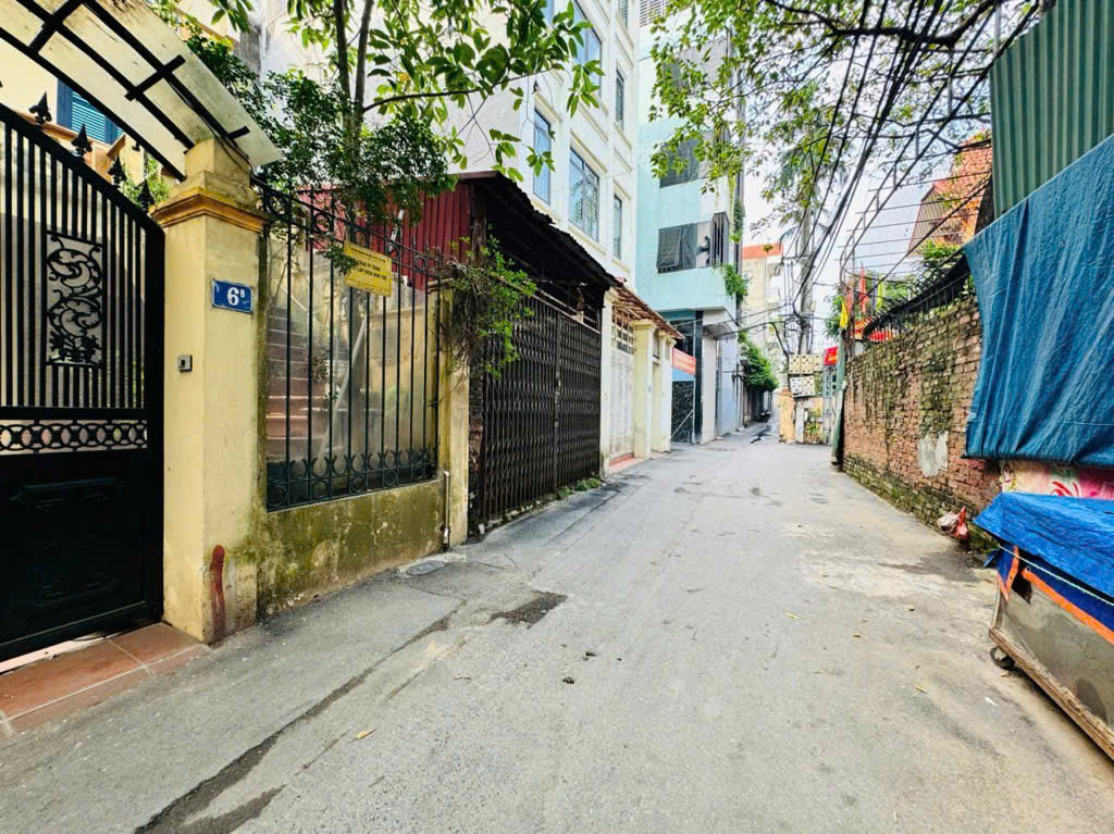 Bán nhà Tây Hồ, ô tô vào nhà, diện tích rộng hơn 100m, ở sướng, chỉ nhỉnh 16 tỷ