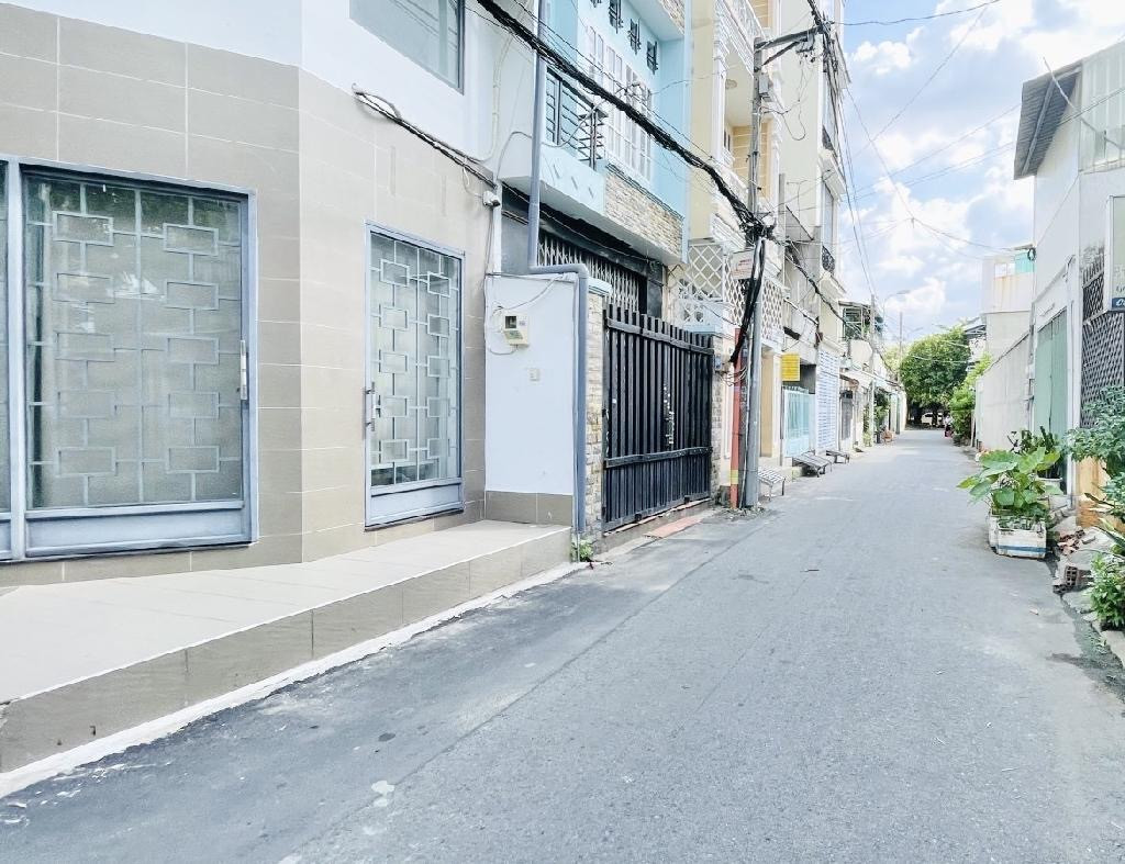 Bán nhà Trịnh Đình Trọng, 5 tầng , 3.9 x 12 , 3 mặt HXH ,  8.9 tỷ