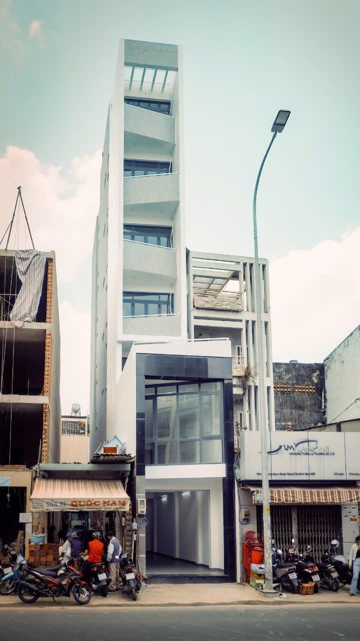 Mặt Tiền Lạc Long Quân [75m2 - 8 tầng] thang máy