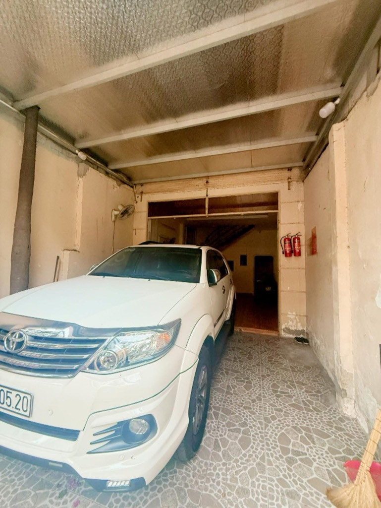536/31 Âu Cơ, P10, Tân Bình – Chính chủ cần bán gấp nhà nở hậu, 3 tầng